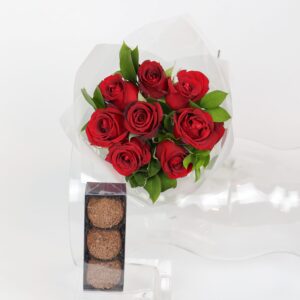 Bouquet Rosas P + 3 brigadeiros